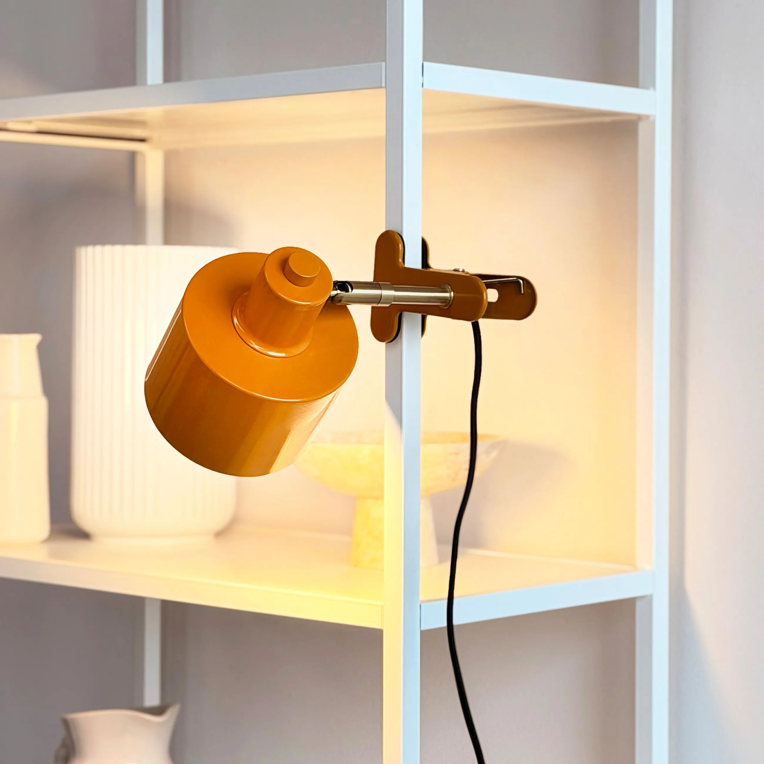 Dyberg Larsen Bordlamper Ocean Klemmelampe i Karry, 3