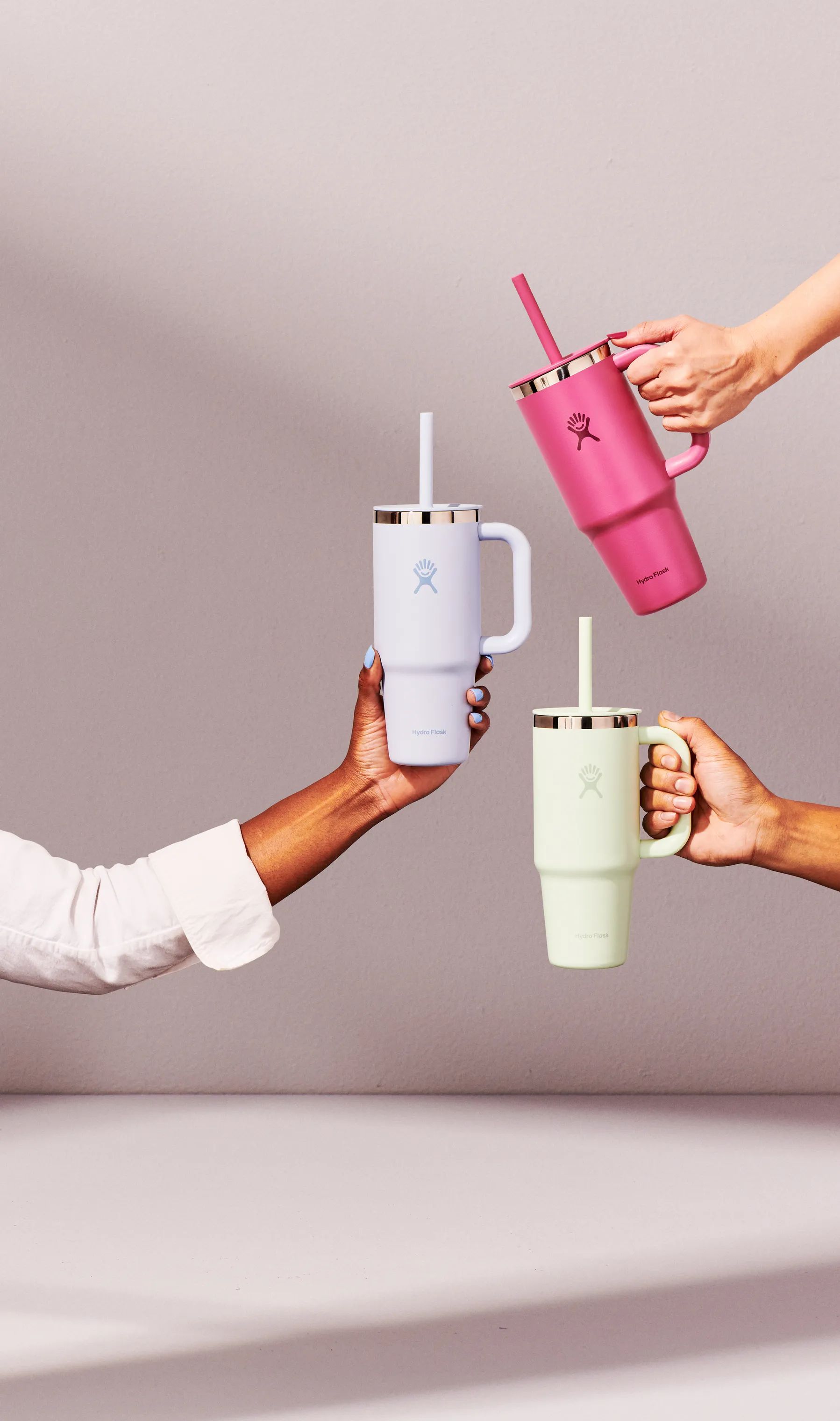 Hydro Flask To go kopper All Around Travel Tumbler i Lyseblå, 709 ml, 2