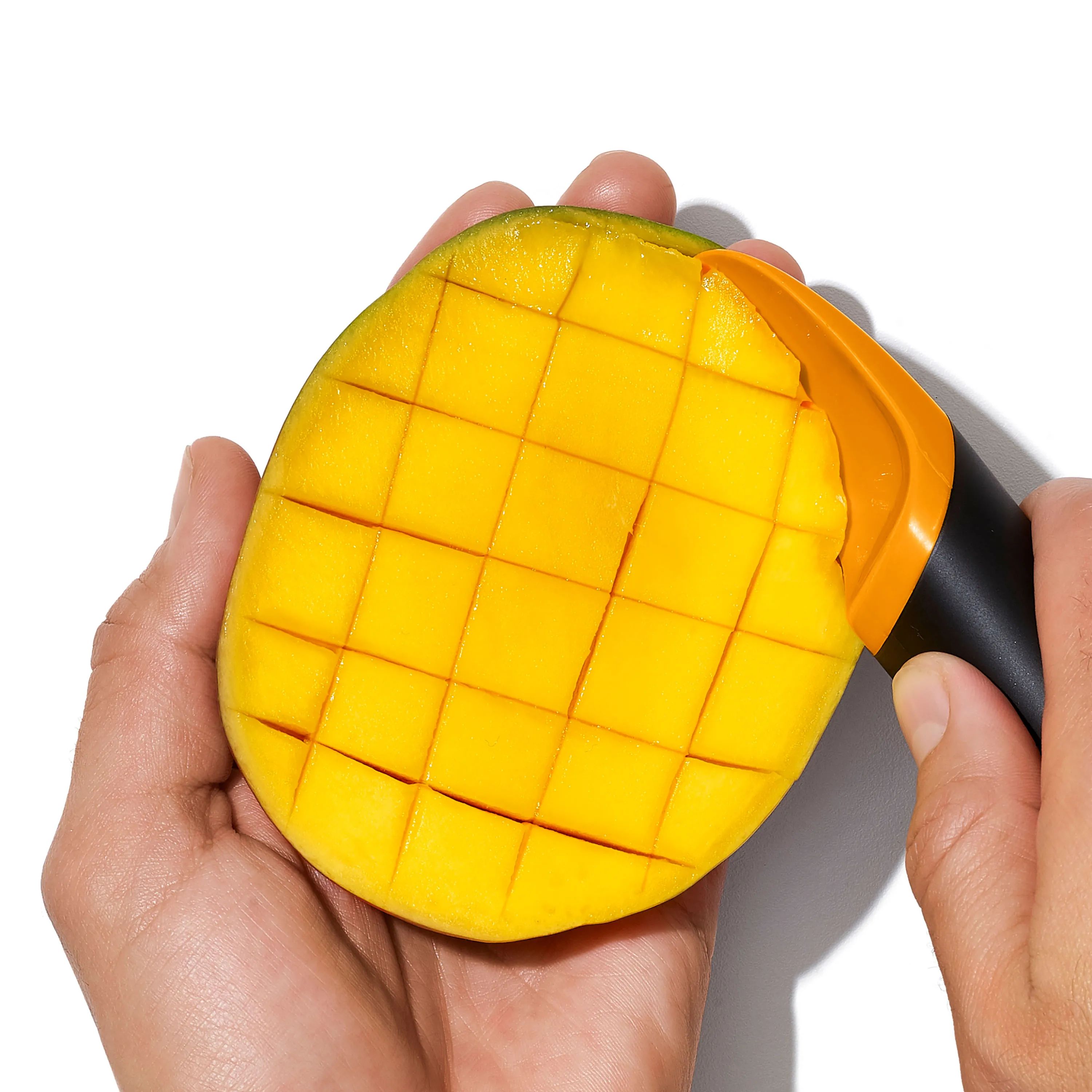 OXO Øvrigt køkkengrej Good Grips Mangokniv m. ske i Sort/orange, 2