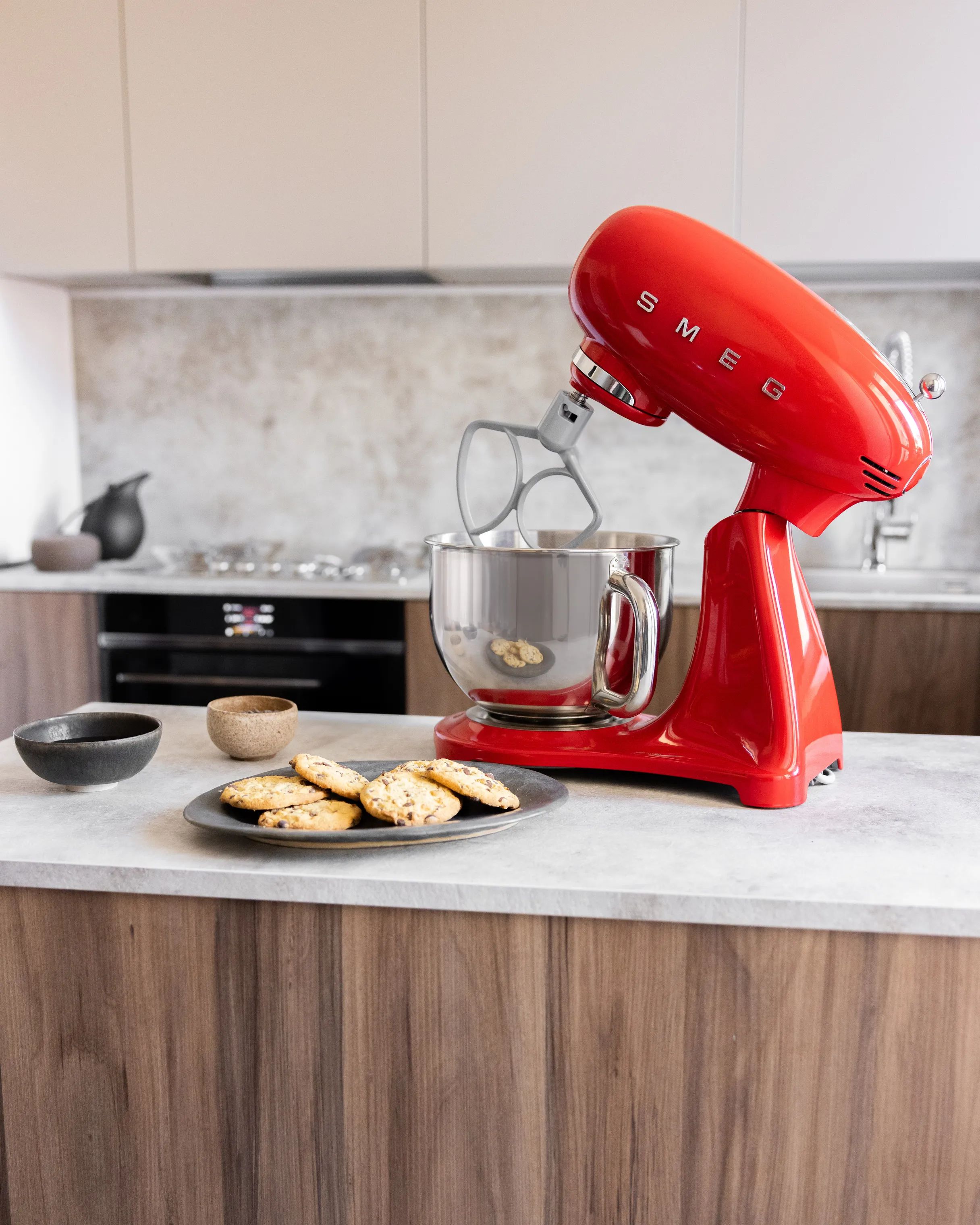Smeg Røremaskiner 50's style Køkkenmaskine SMF05RDEU i rød, 2