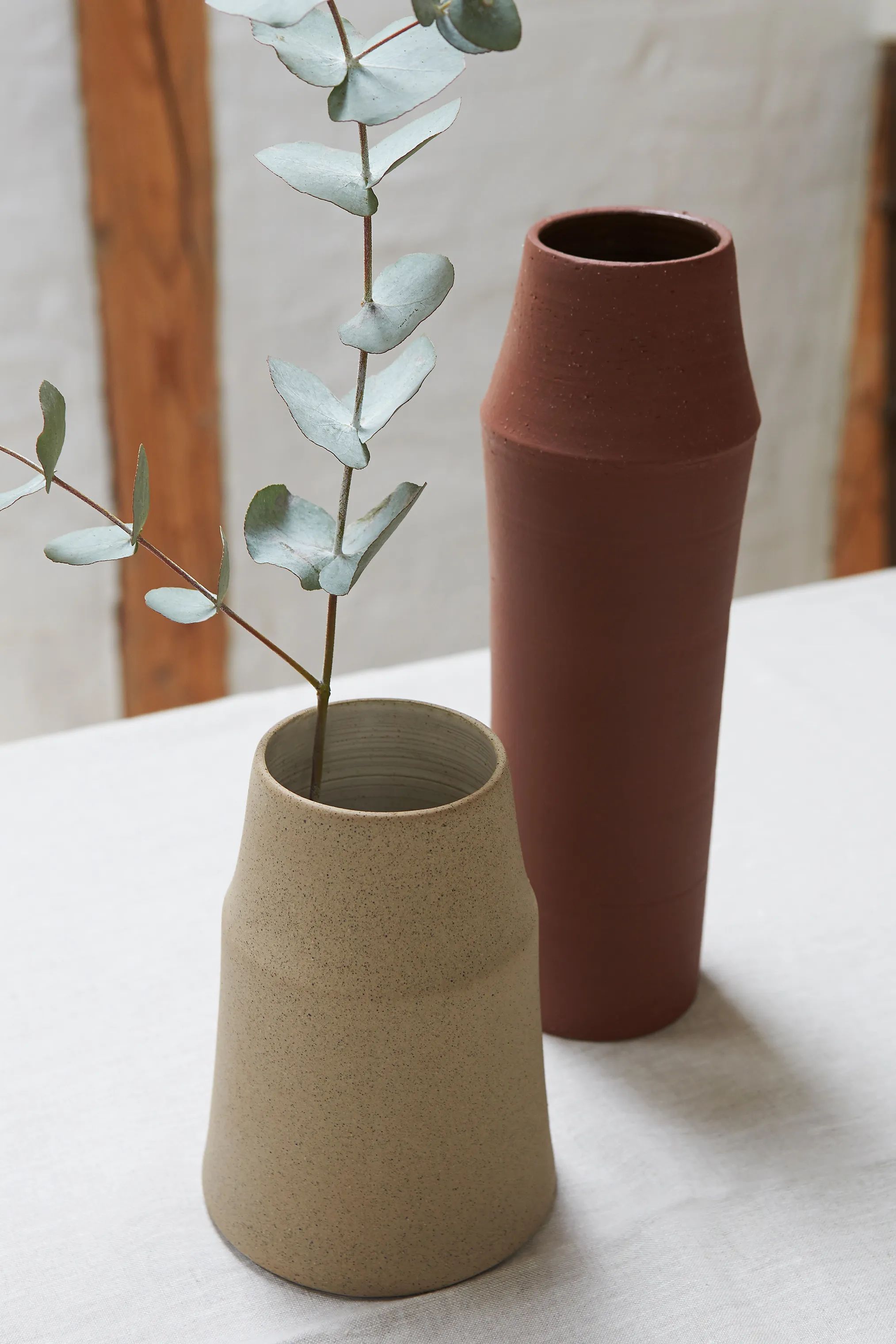 Knabstrup Keramik Vaser Clay Vase i Mørk beige, 2