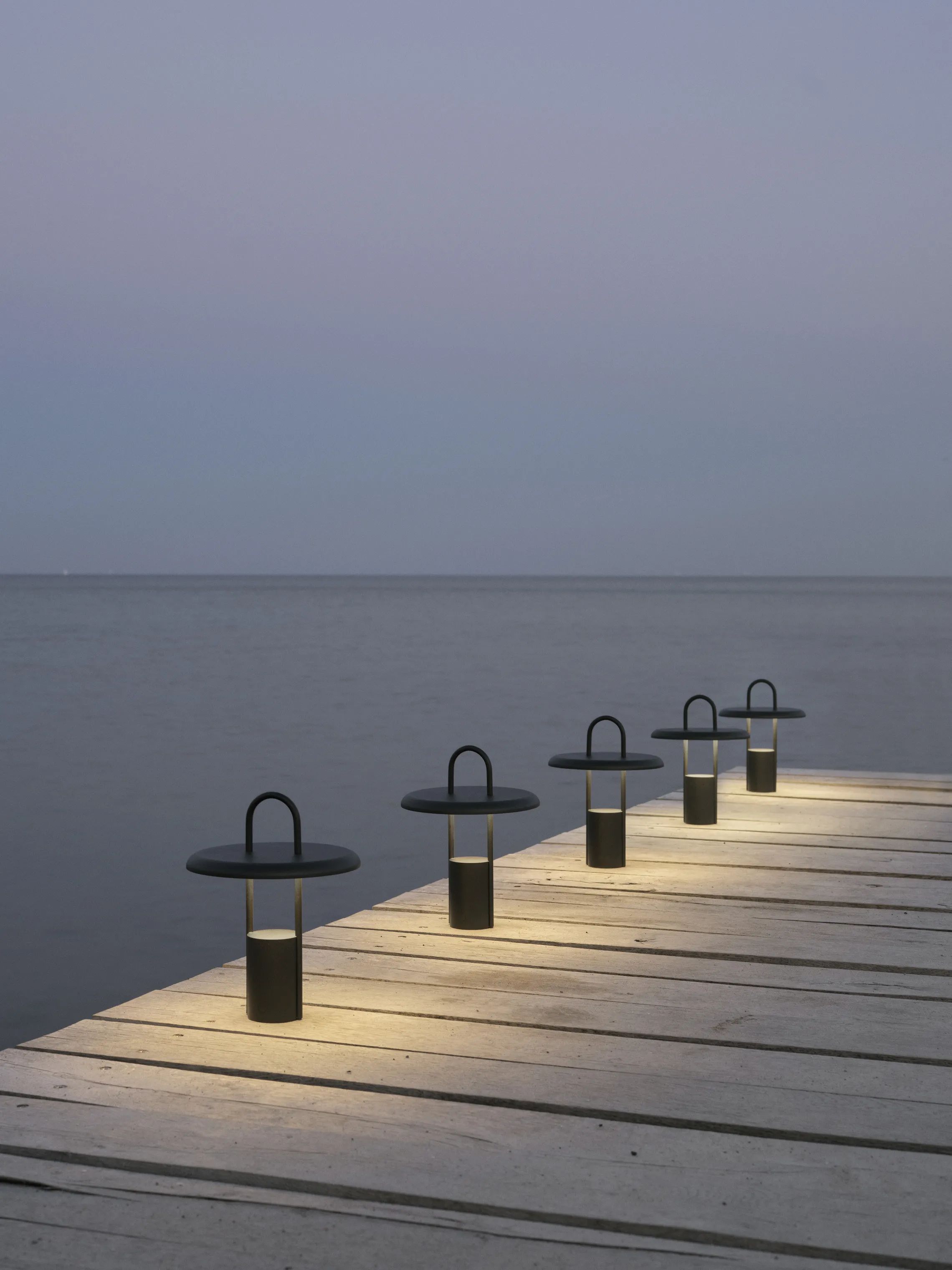 Stelton LED-lamper Pier Transportabel LED-lampe i Sort, 25 cm, 3