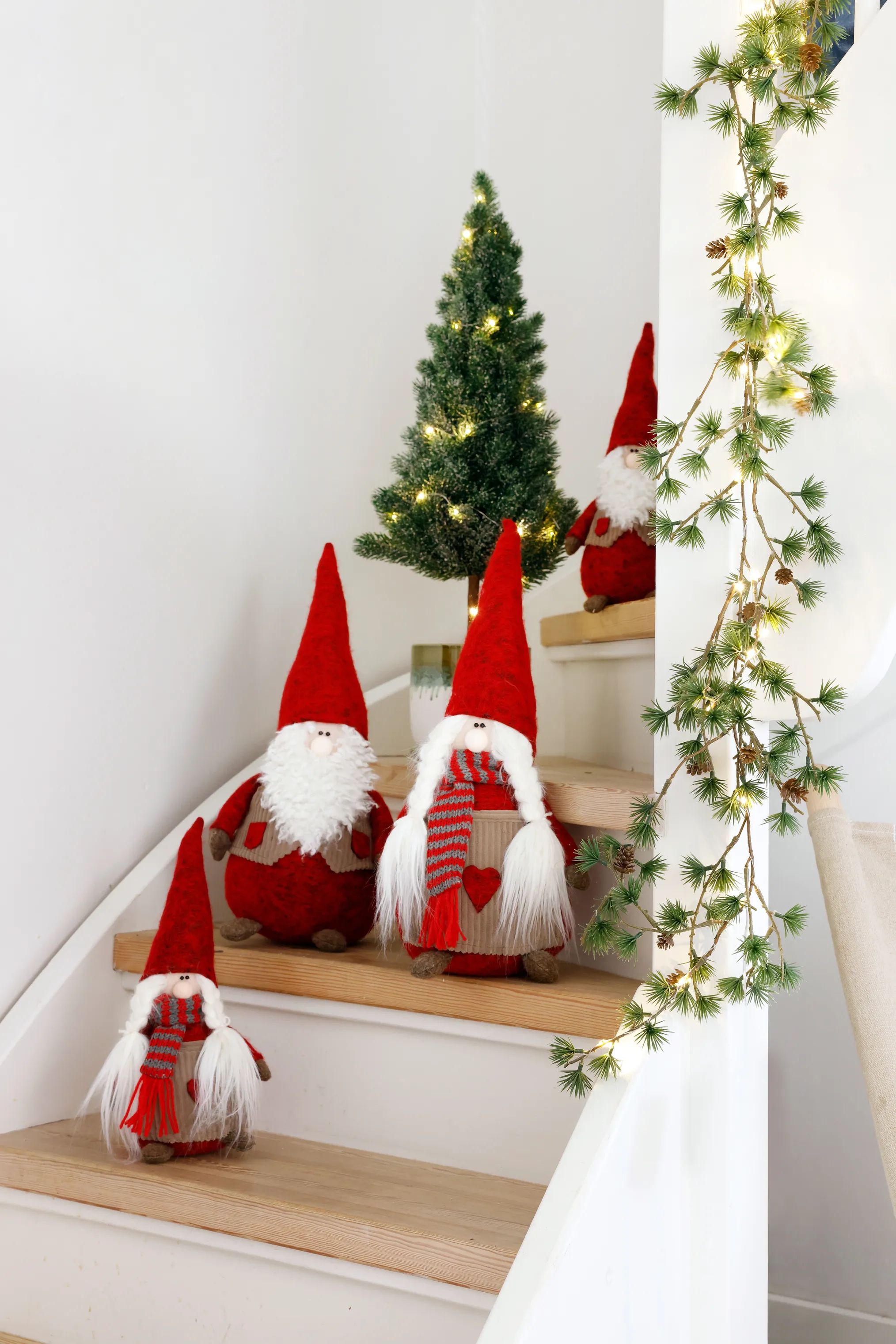 Casa Christmas Nisser Julenisse - Mand i 36 cm, 2
