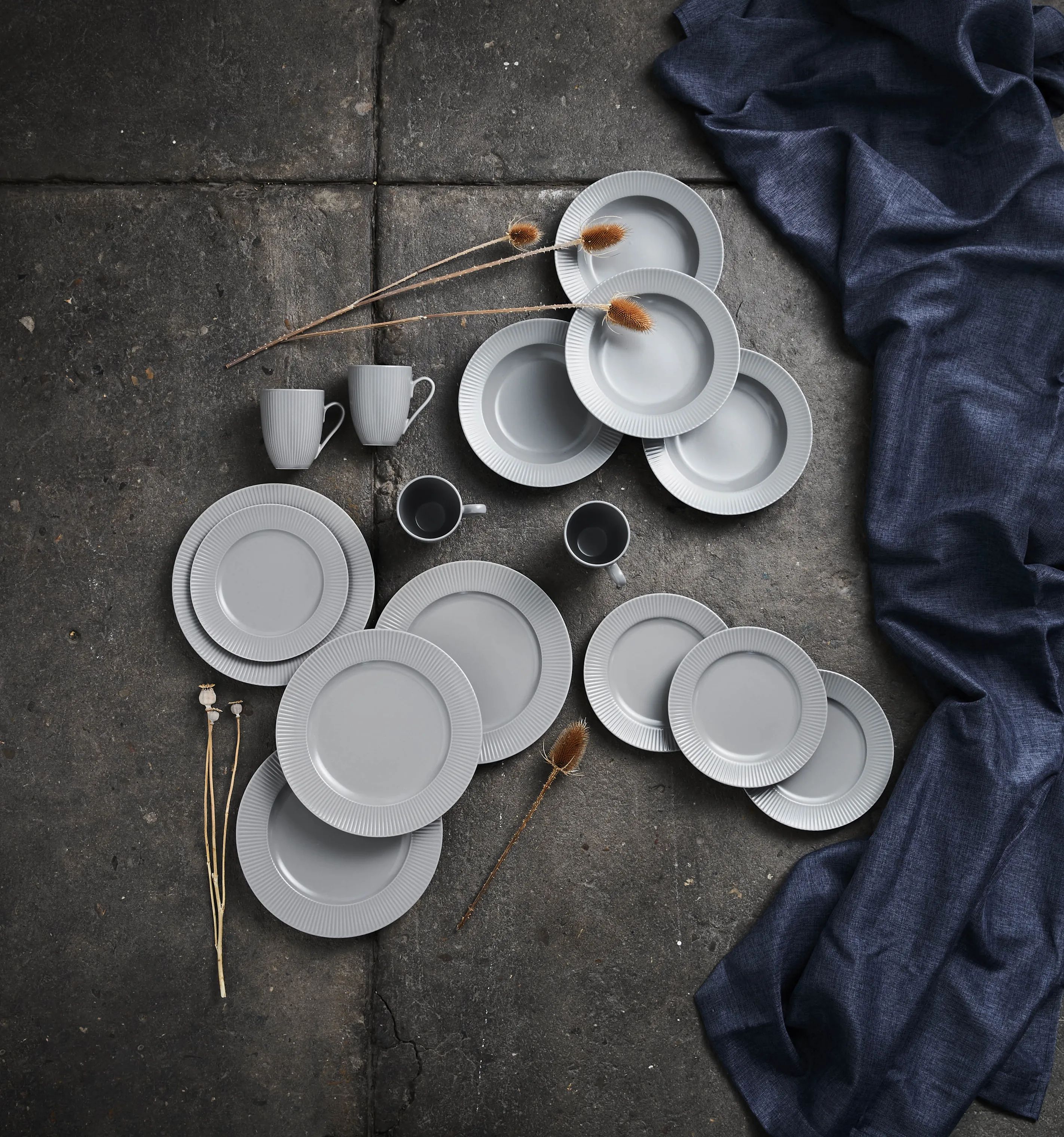 Aida Frokosttallerkener Groovy Frokosttallerken i Grå, 2