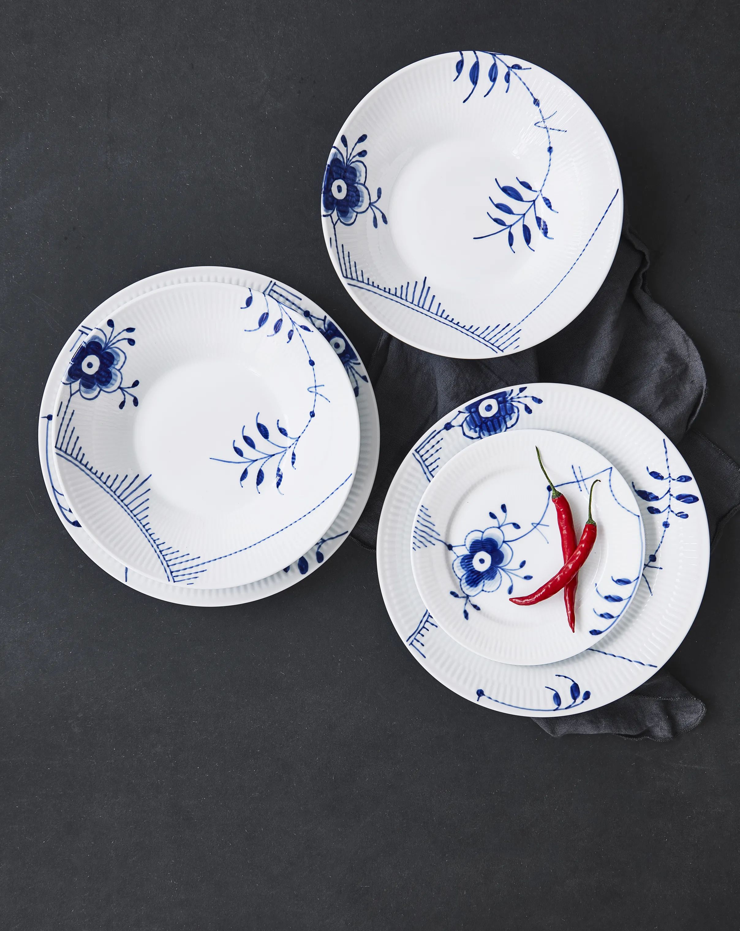 Royal Copenhagen Frokosttallerkener Blå Mega Riflet Frokosttallerken #2 i Frokosttallerken #2, 7