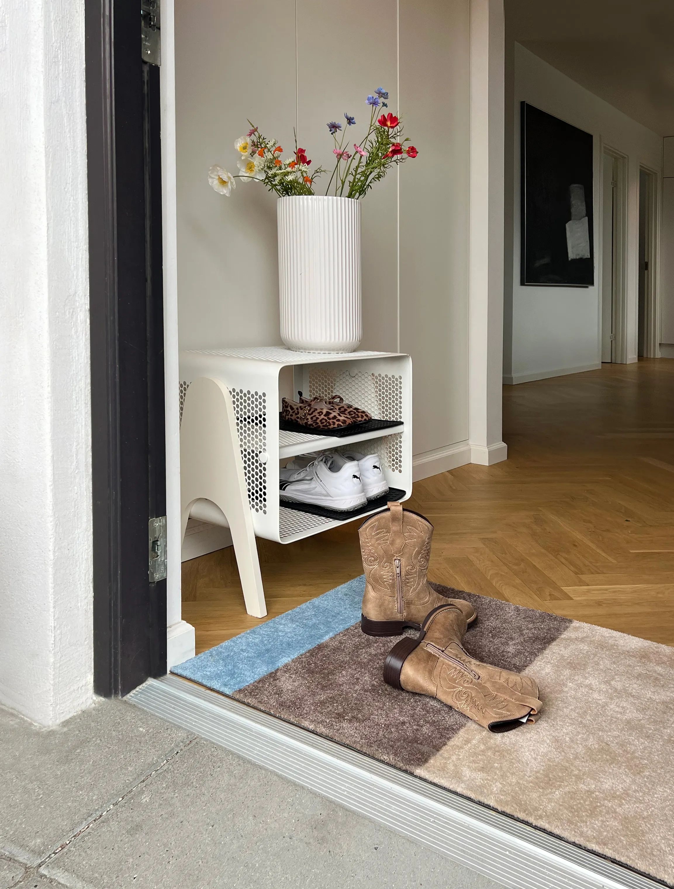 Tica Copenhagen Gulvtæpper Stripes Horisontal Gulvtæppe i Ivory/Sand/Blå, B67 x L120 cm, 3