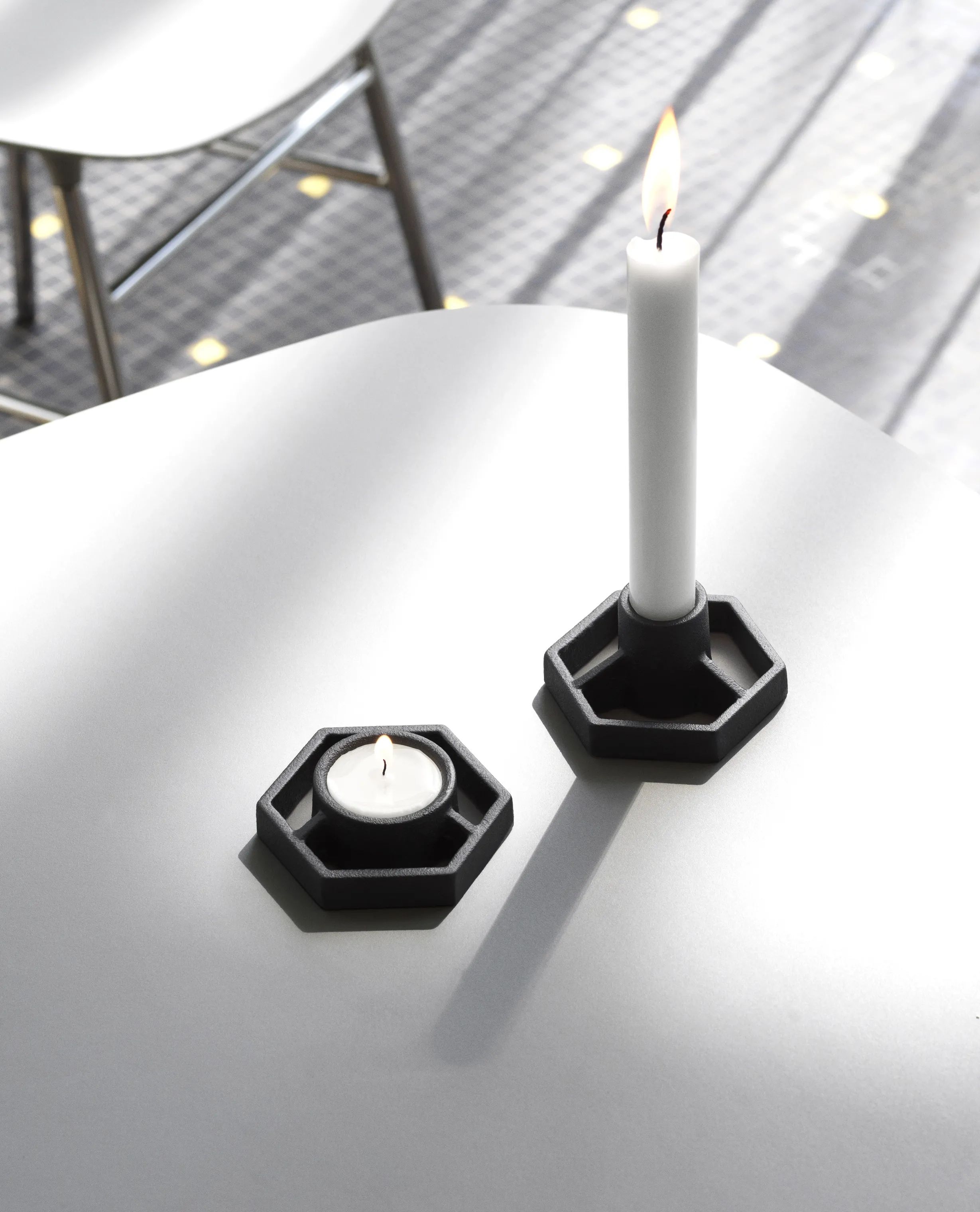 Normann Copenhagen Fyrfadsstage Tivoli Prism Fyrfadsstage i Black, 2,5 cm, 2