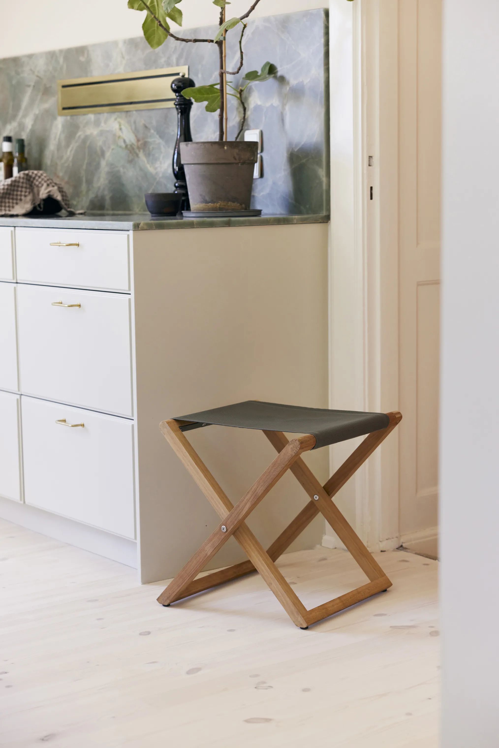 Mandalay Loungestole Langelinie Skammel i Teak/Olivengrøn, 3