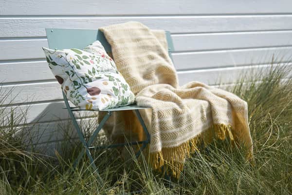 ALM Plaid, honey, large