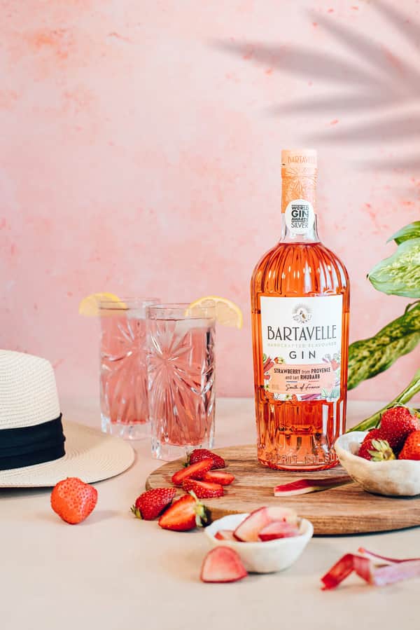BARTAVELLE Gin Jordb r Rabarber 70 Cl 40 Frisk Og Frugtig 